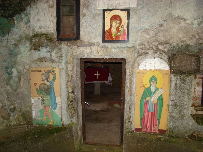 Manastir Tumane